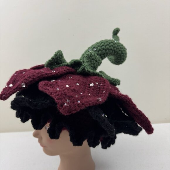 Handmade Crochet Flower Hat Green Stem & Red & Black Petals Fairy Hat Costume main image 9